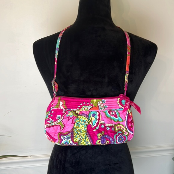 Like new small Vera Bradley bag - Picture 1 of 5